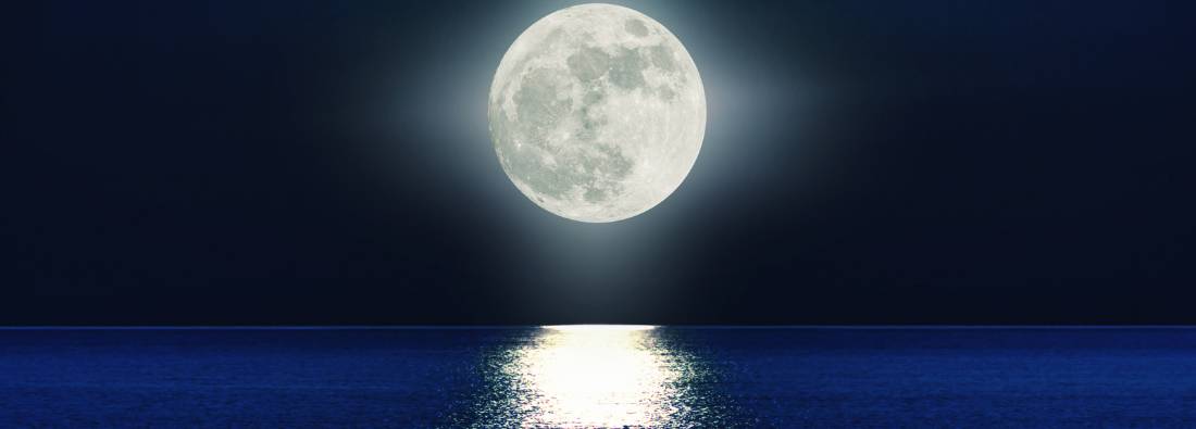 Full Moon on the ocean